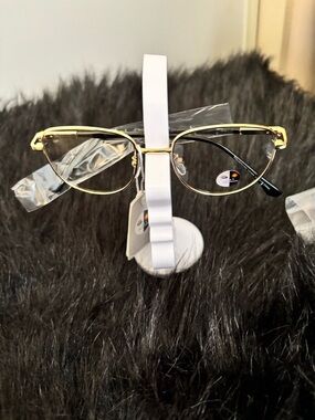 NWT Zeelol Gold Cat-Eye Glasses with Black Temples